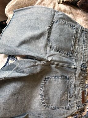 Neuflora Portland shorts Light Wash Denim Jeans with Tag